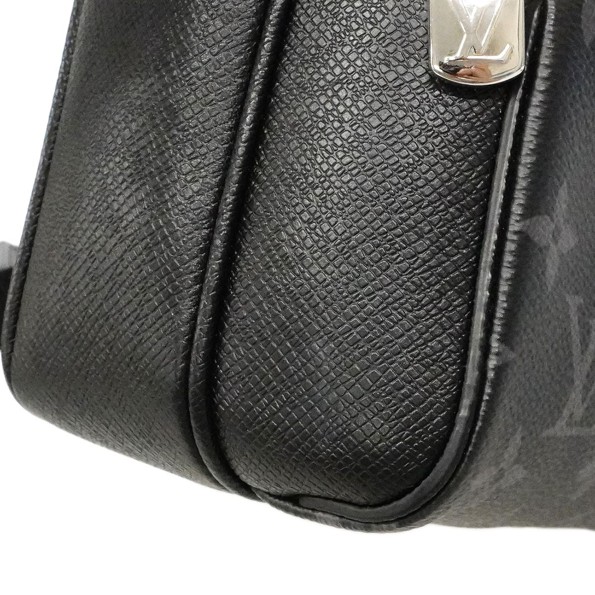 Louis Vuitton Shoulder Bag Taigarama Outdoor Messenger PM Black — view 8