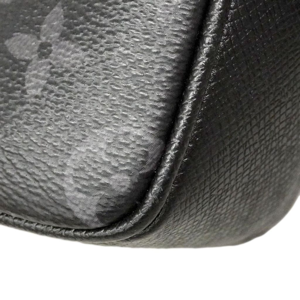 Louis Vuitton Shoulder Bag Taigarama Outdoor Messenger PM Black — view 6