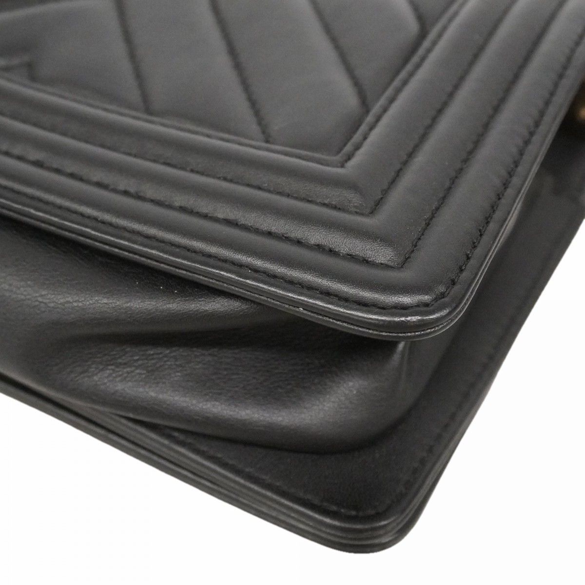 Chanel Shoulder Bag Boy Stitch Lambskin Black Champagne Gold — view 7
