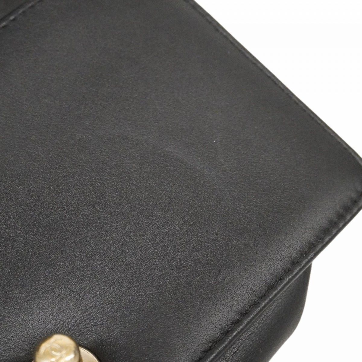 Chanel Shoulder Bag Boy Stitch Lambskin Black Champagne Gold — view 8