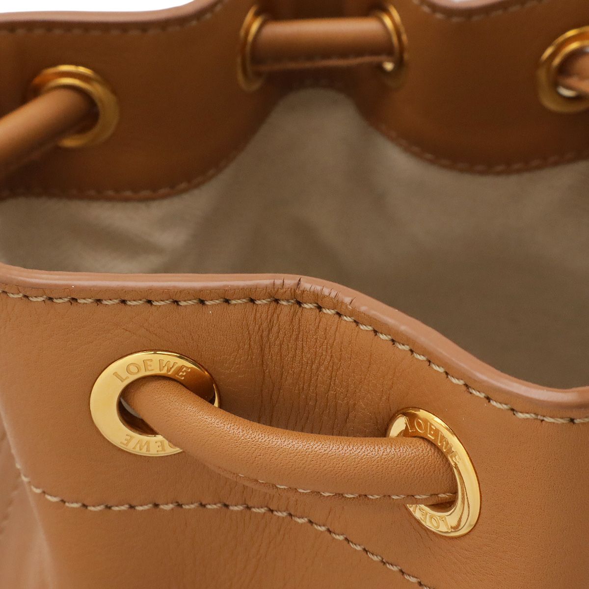 Loewe Sarah Small Drawstring Bucket Bag Leather Warm Dessert Brown — view 4