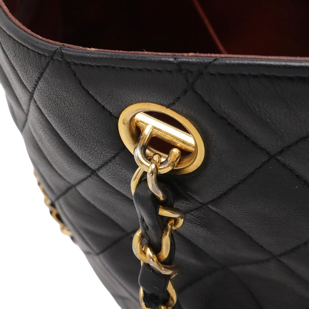 Chanel Quilted CC Logo Chain Shoulder Bag Lambskin Leather Black Gold — view 6