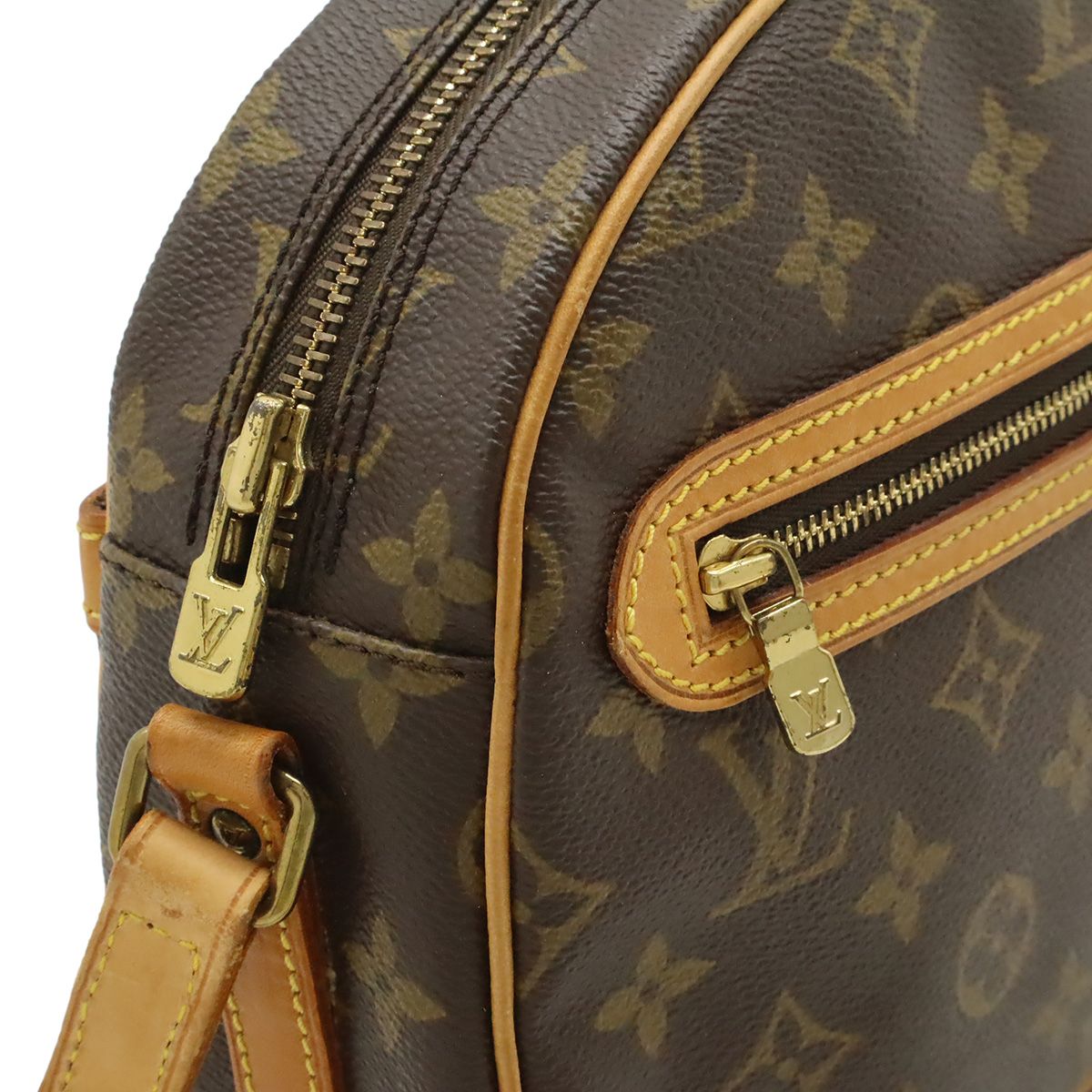 Louis Vuitton Monogram Senlis Shoulder Bag Pochette — view 6