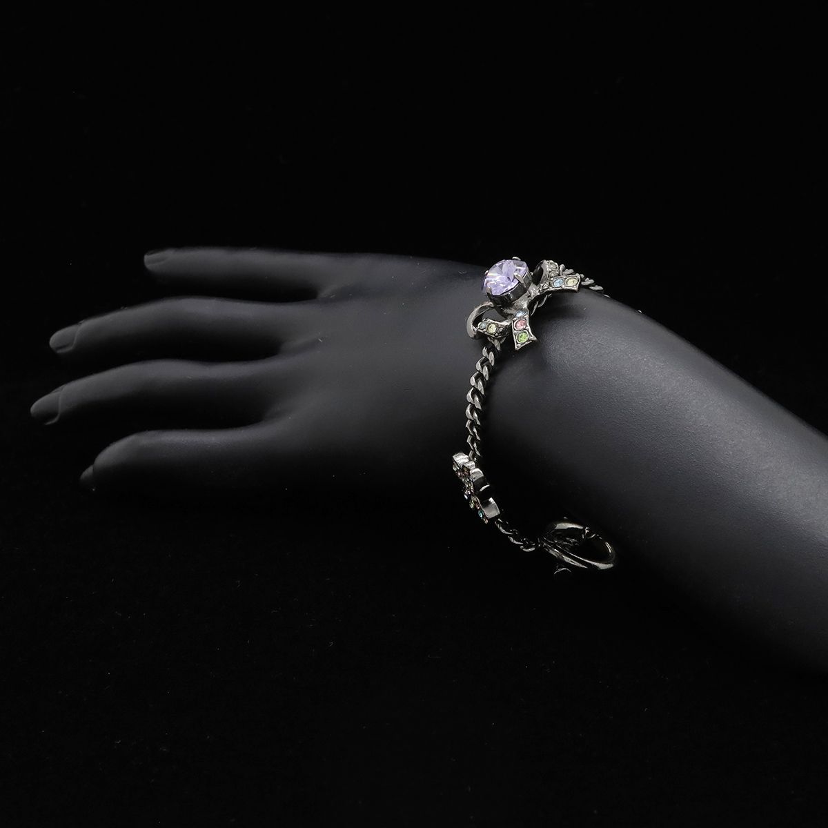 Chanel Number 5 Ribbon CC Logo Clover Bracelet Curve Chain Metal Crystal — view 5