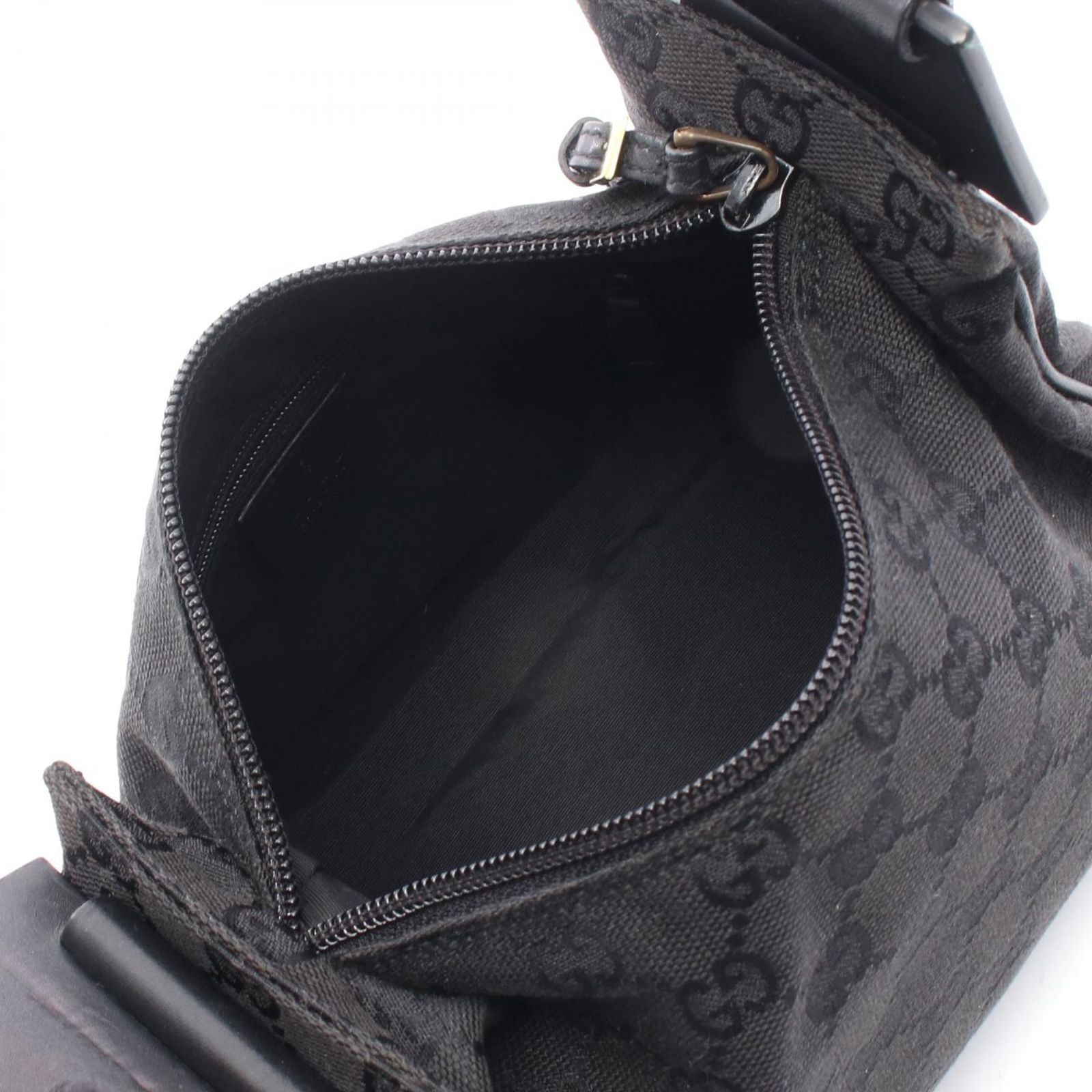 Gucci Shoulder Bag GG Canvas Black — view 3