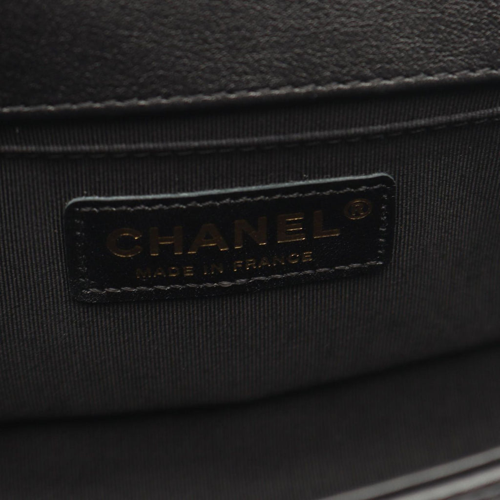 Chanel Shoulder Bag Boy Small Black Lambskin Chain — view 4
