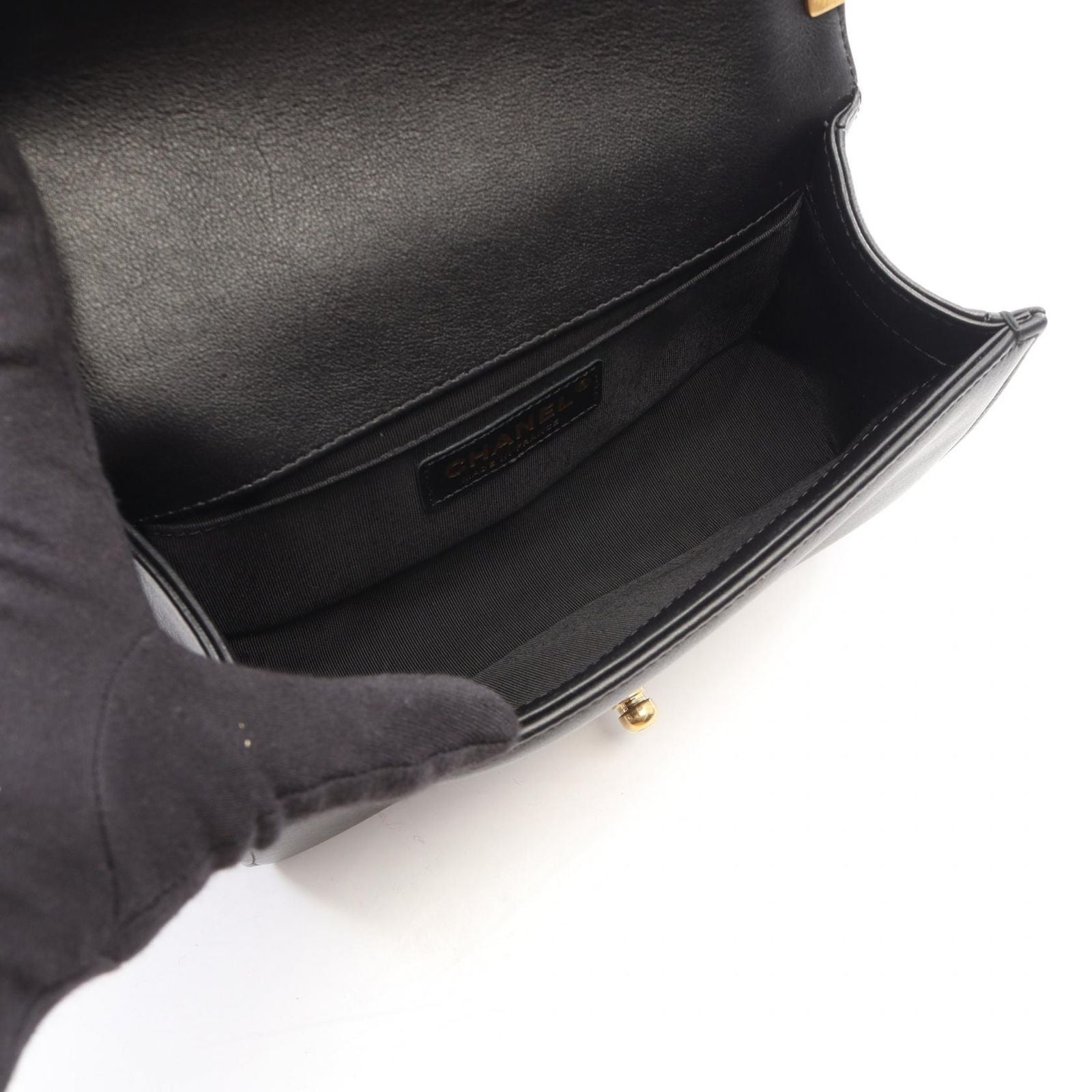 Chanel Shoulder Bag Boy Small Black Lambskin Chain — view 3