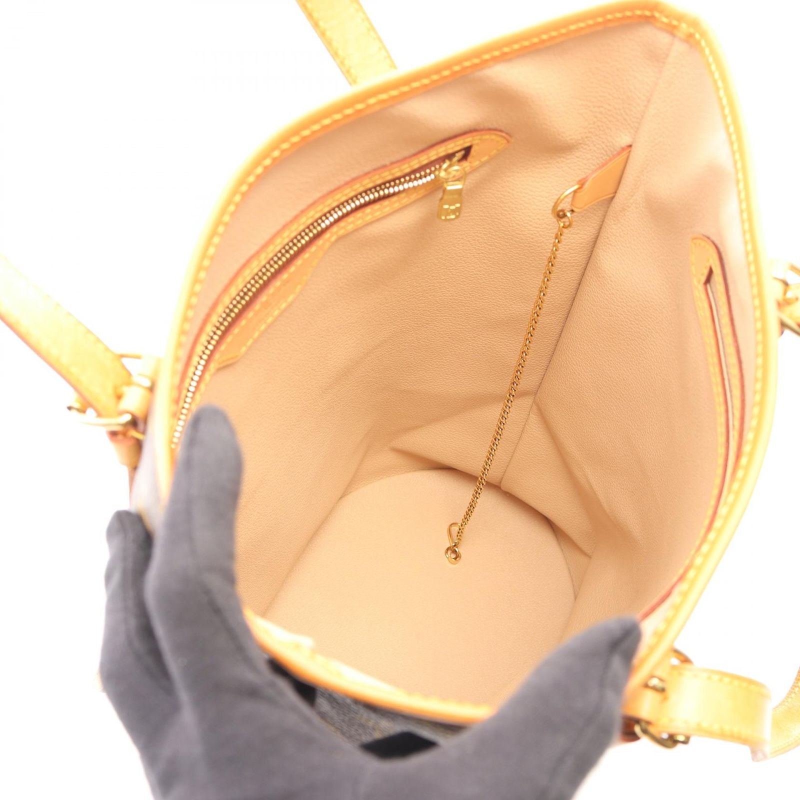 Louis Vuitton Shoulder Bag Bucket GM Monogram Canvas Leather — view 3