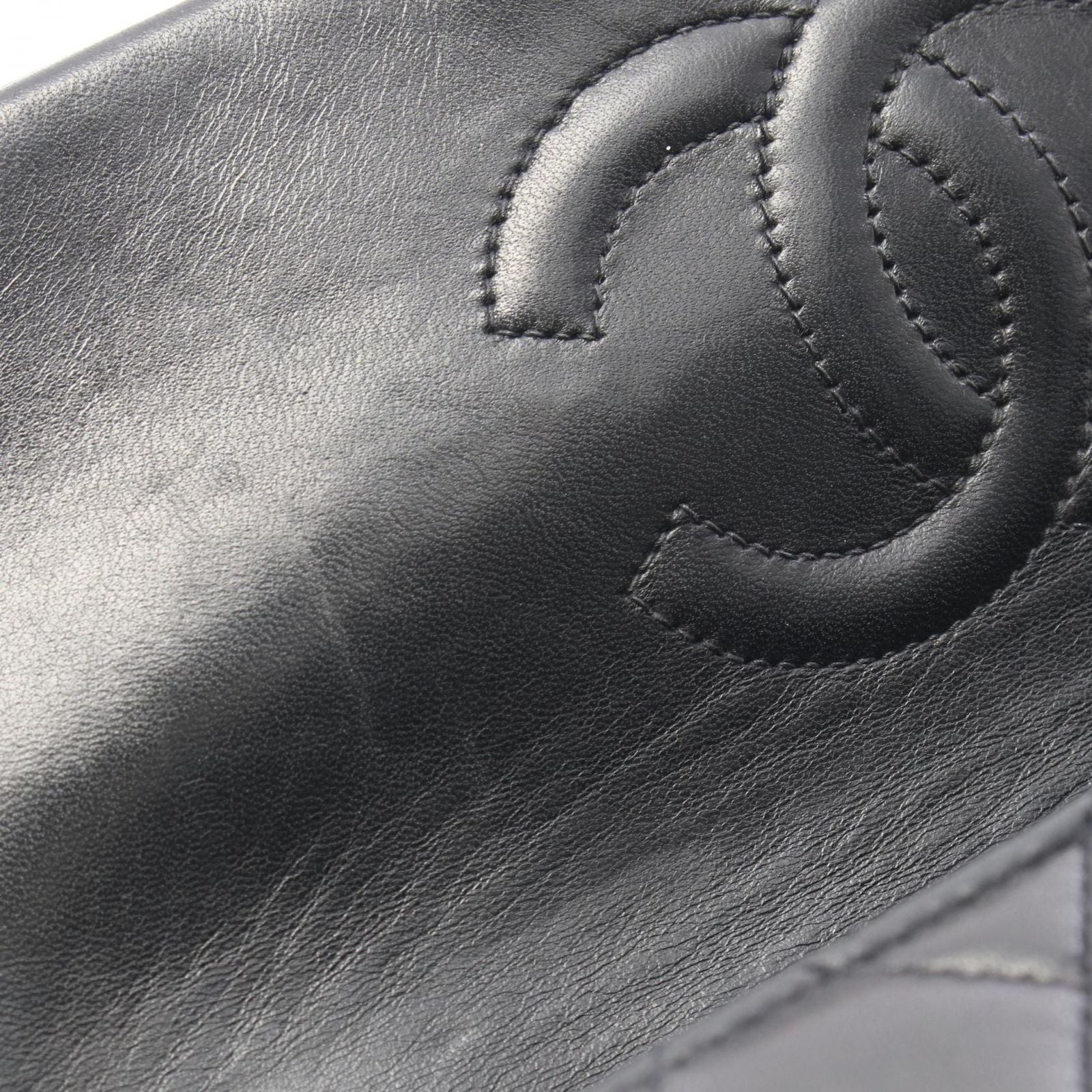 Chanel Shoulder Bag Mini Quilted 20 Black Lambskin Chain — view 6
