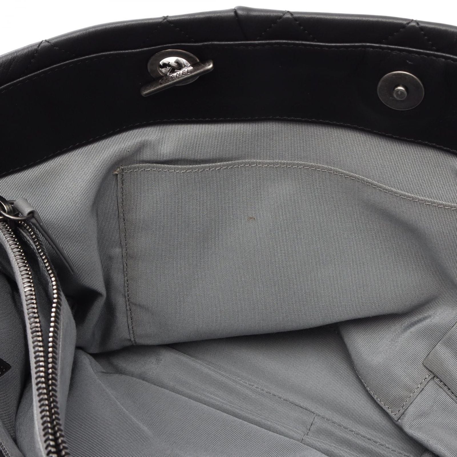 Chanel Tote Quilted Black Lambskin Chain — view 8