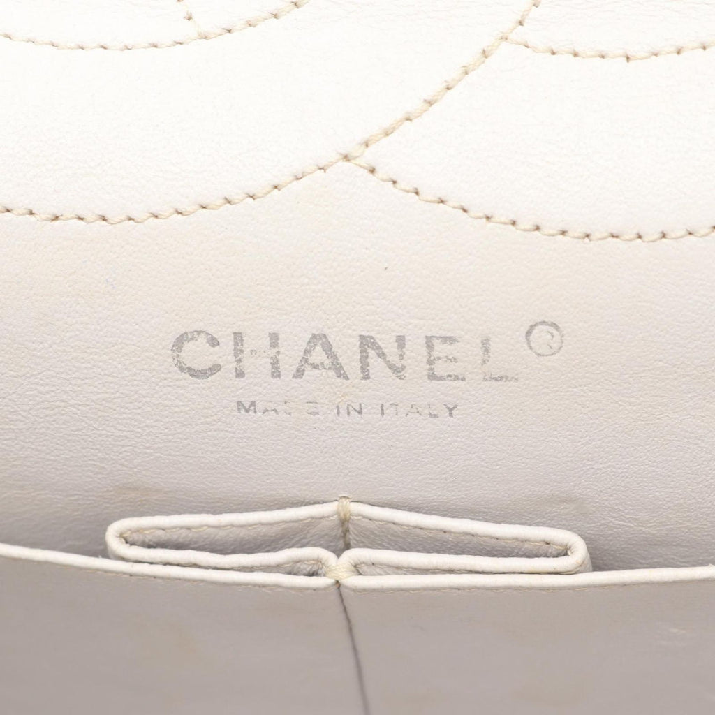 Chanel Shoulder Bag 2.55 Quilted Maxi Mademoiselle Chain Double Flap Off White — view 4
