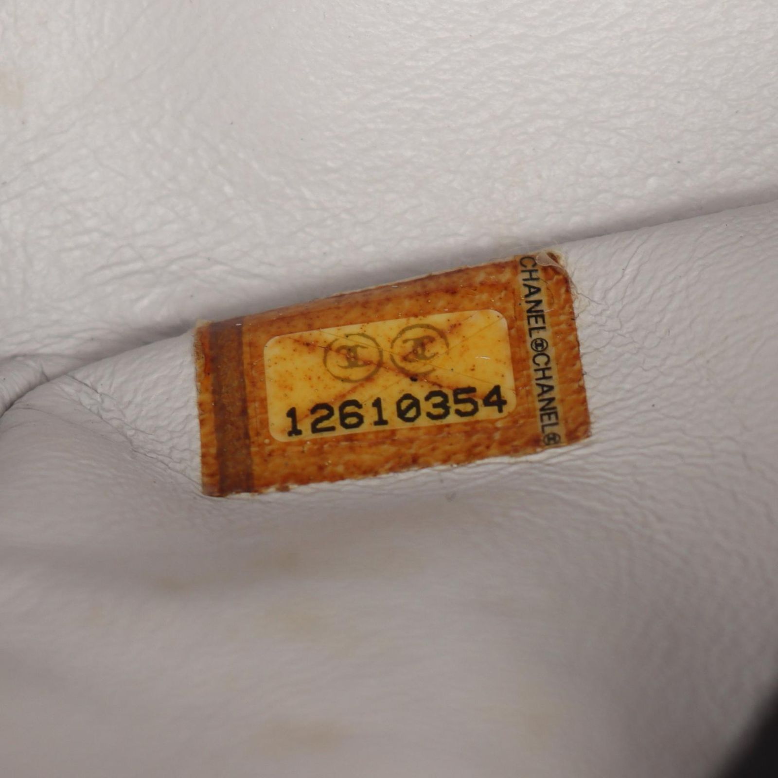 Chanel Shoulder Bag 2.55 Quilted Maxi Mademoiselle Chain Double Flap Off White — view 5