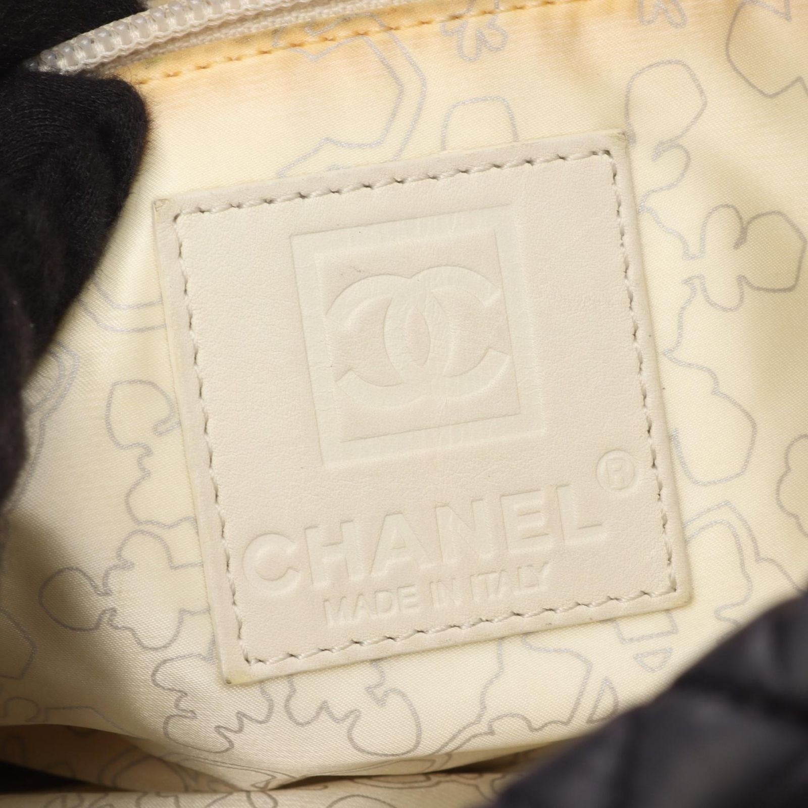 Chanel Shoulder Bag CC Logo Sports Line Messenger Black Nylon Leather — view 4