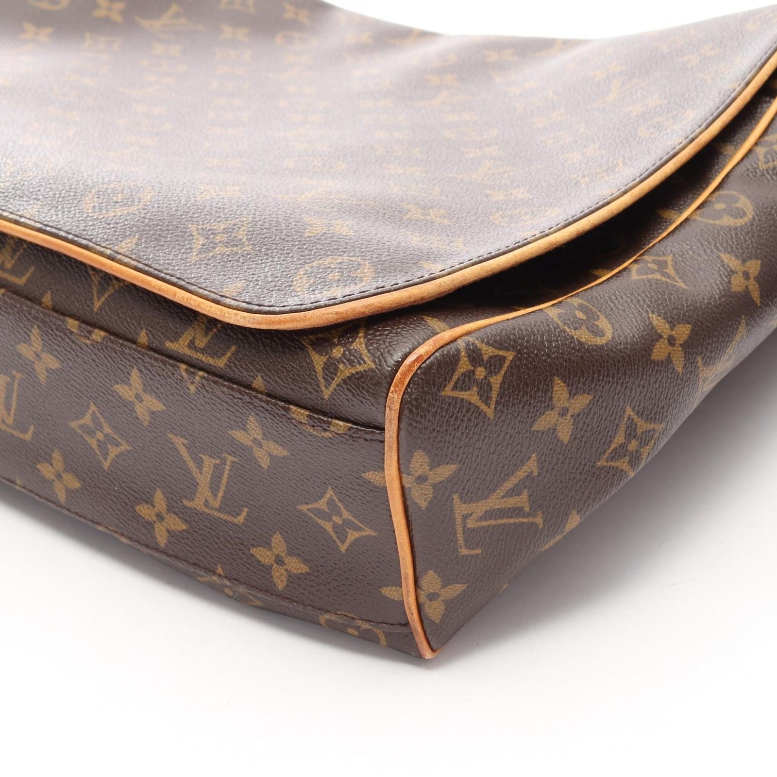 Louis Vuitton Shoulder Bag Aves Canvas Leather — view 8