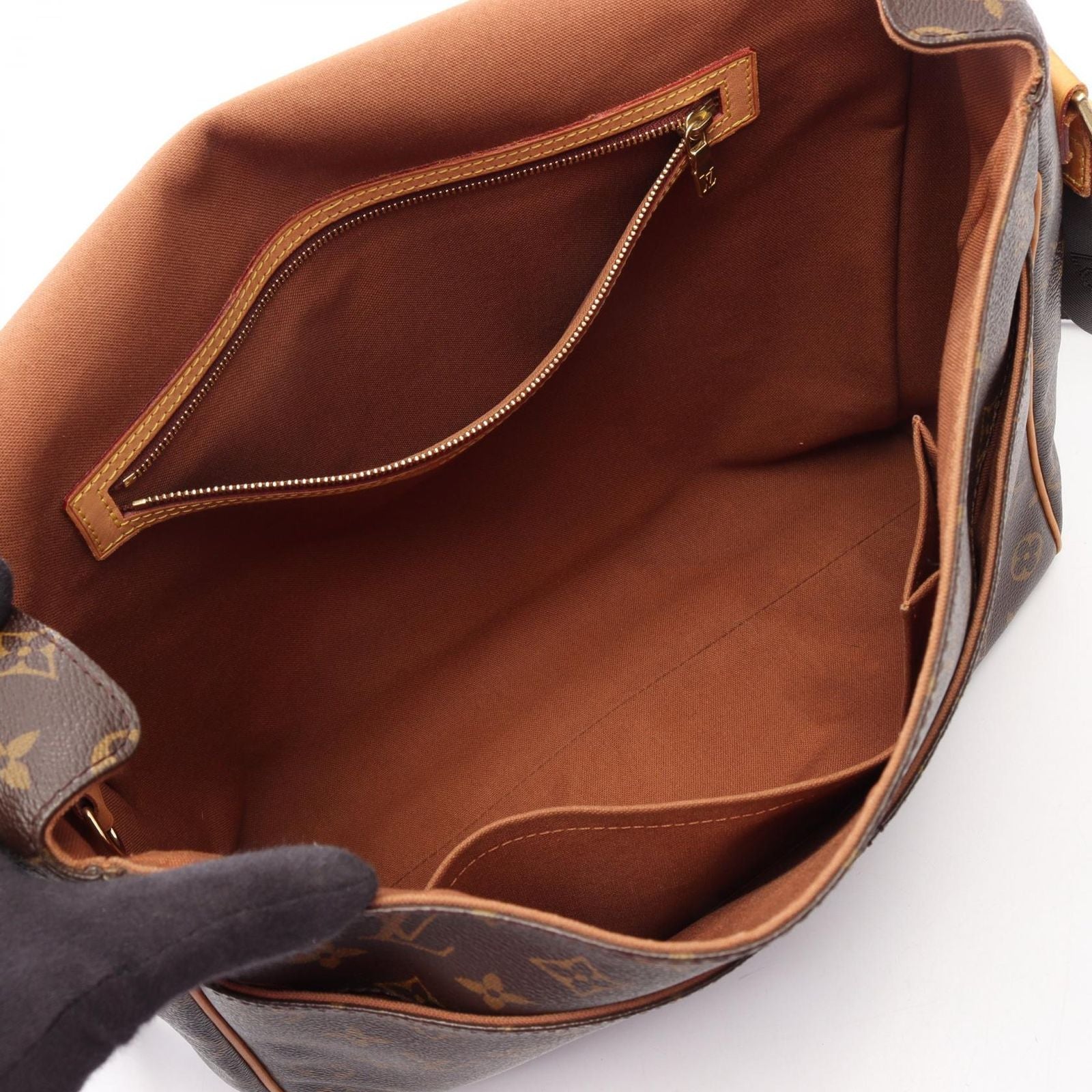 Louis Vuitton Shoulder Bag Aves Canvas Leather — view 3