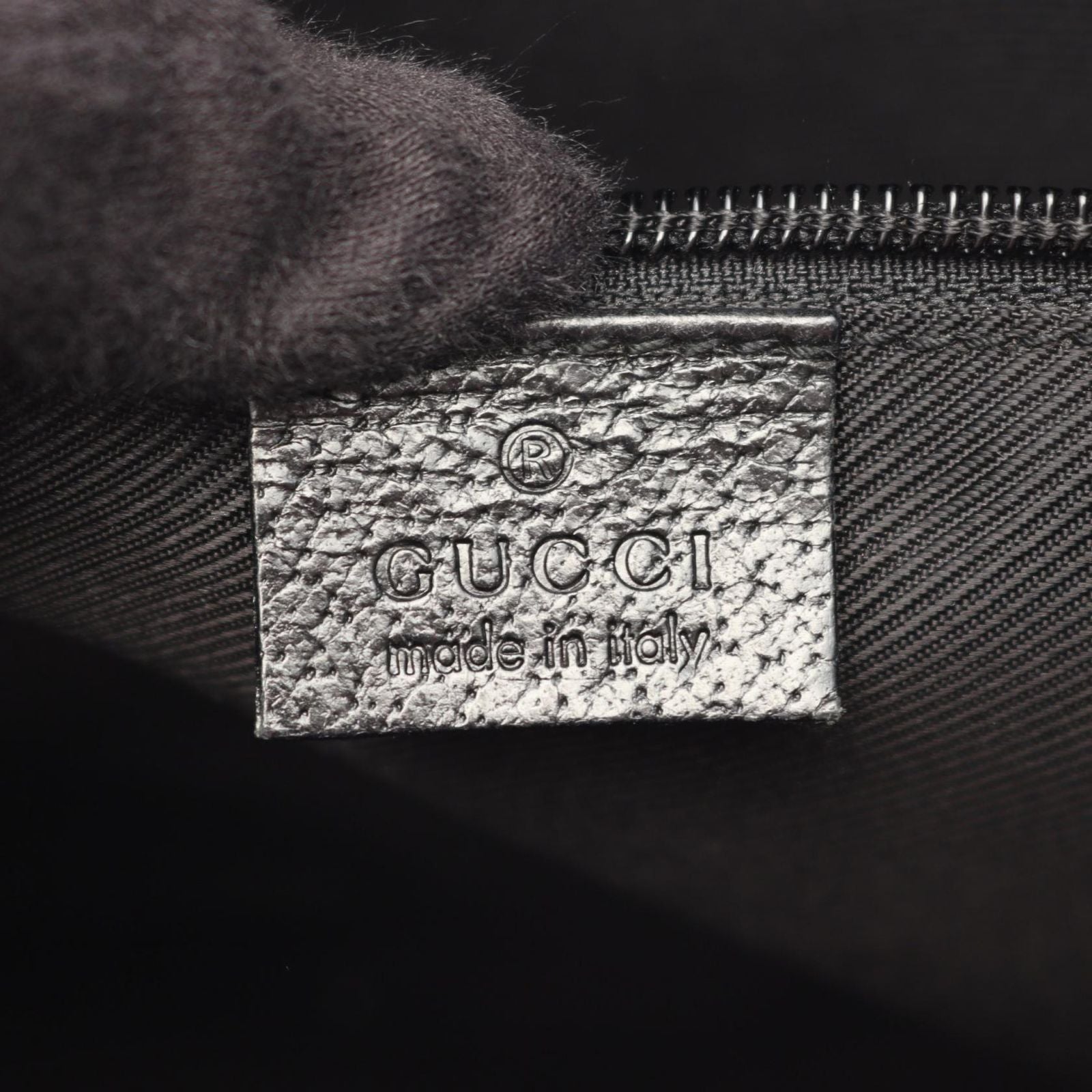 Gucci Shoulder Bag GG Canvas Black — view 4