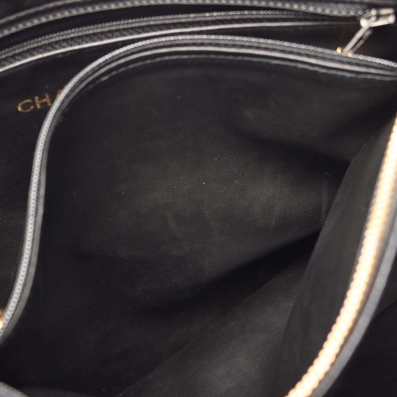 Chanel Tote CC Logo Black Caviar Leather CC Shoulder — view 7