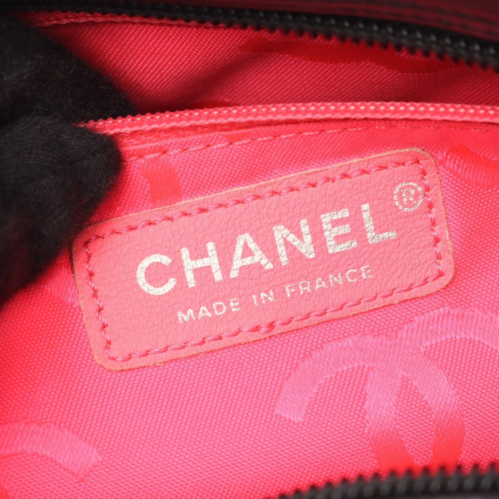 Chanel Shoulder Bag Cambon Line Black Leather — view 4