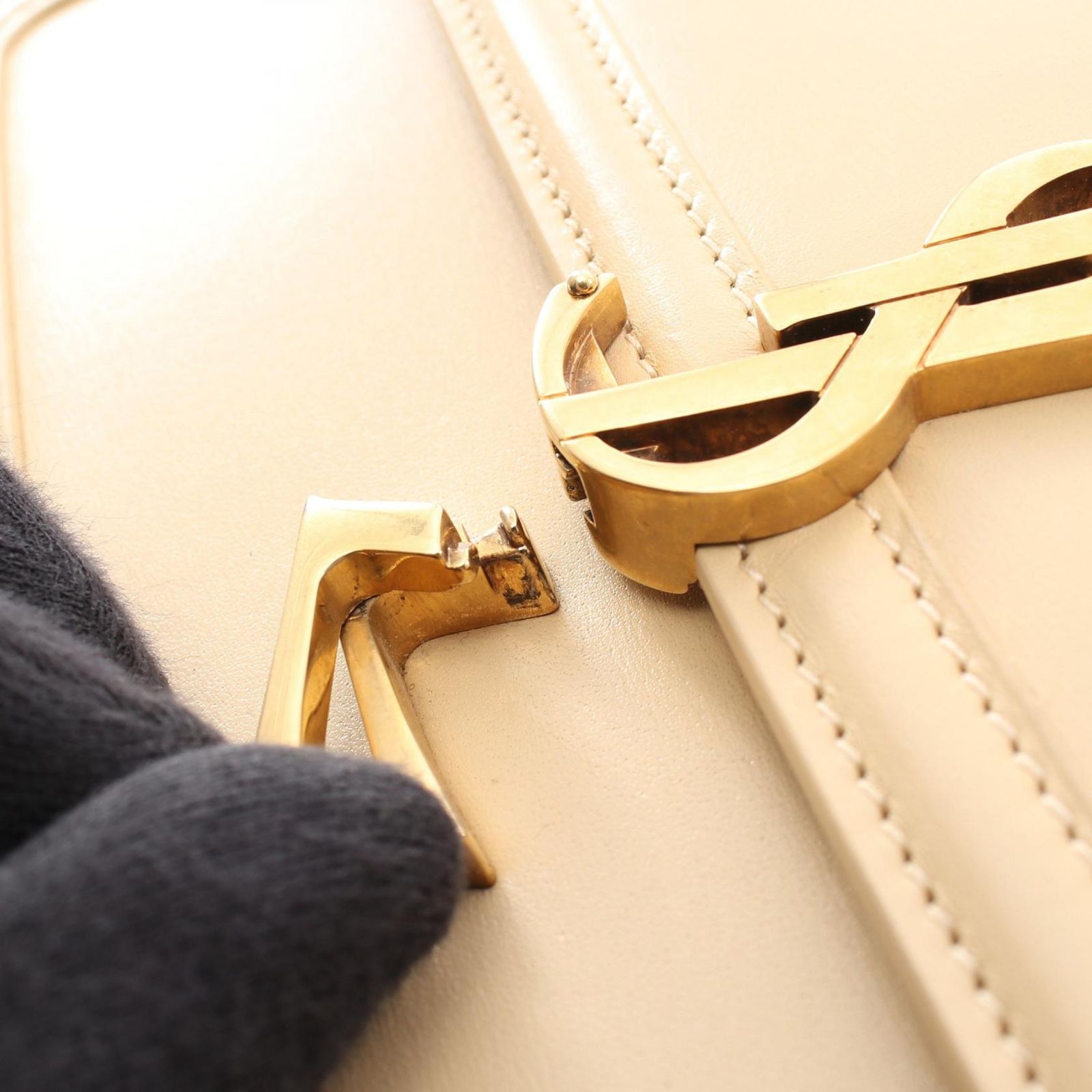 Saint Laurent Paris Shoulder Bag Solferino Beige Leather — view 8