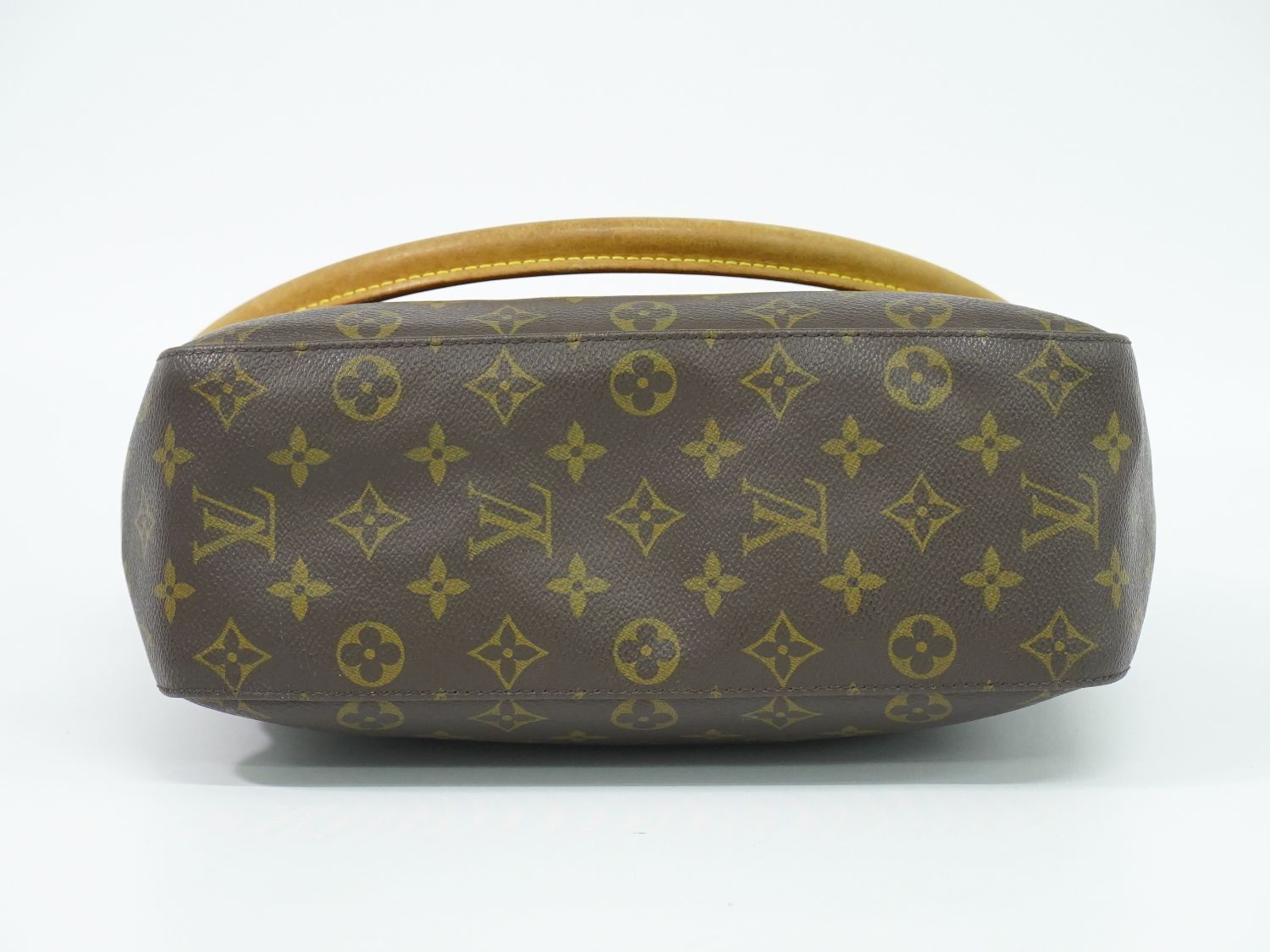 Louis Vuitton LV Looping GM Monogram Shoulder Bag Brown — view 3