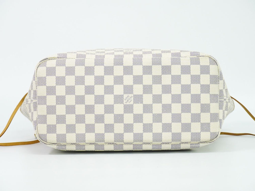 Louis Vuitton LV Vintage Handbag — view 3