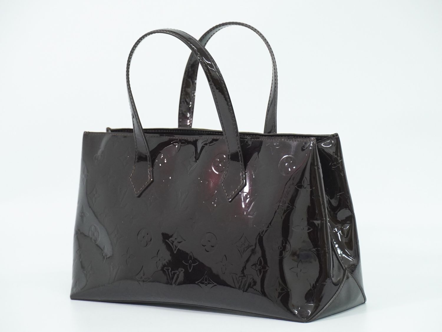 Louis Vuitton LV Wilshire PM Vernis Leather Handbag Amarante Purple — view 2