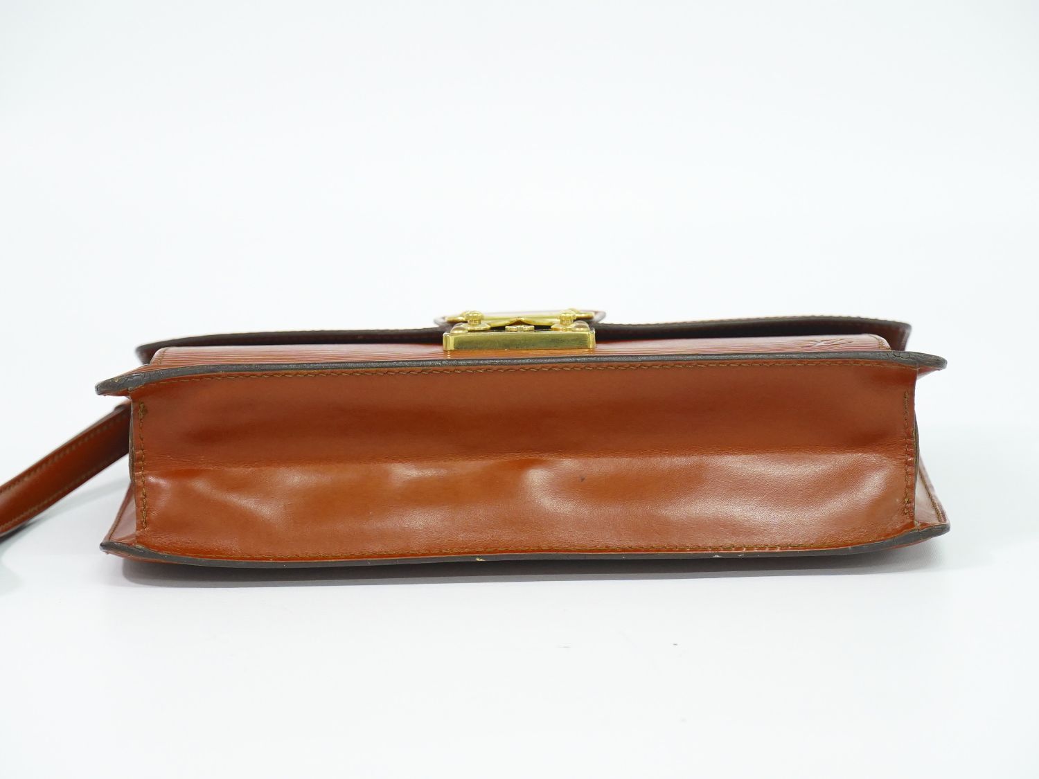 Louis Vuitton LV Pochette Series Dragonne Epi Leather Clutch Kenya Brown — view 3