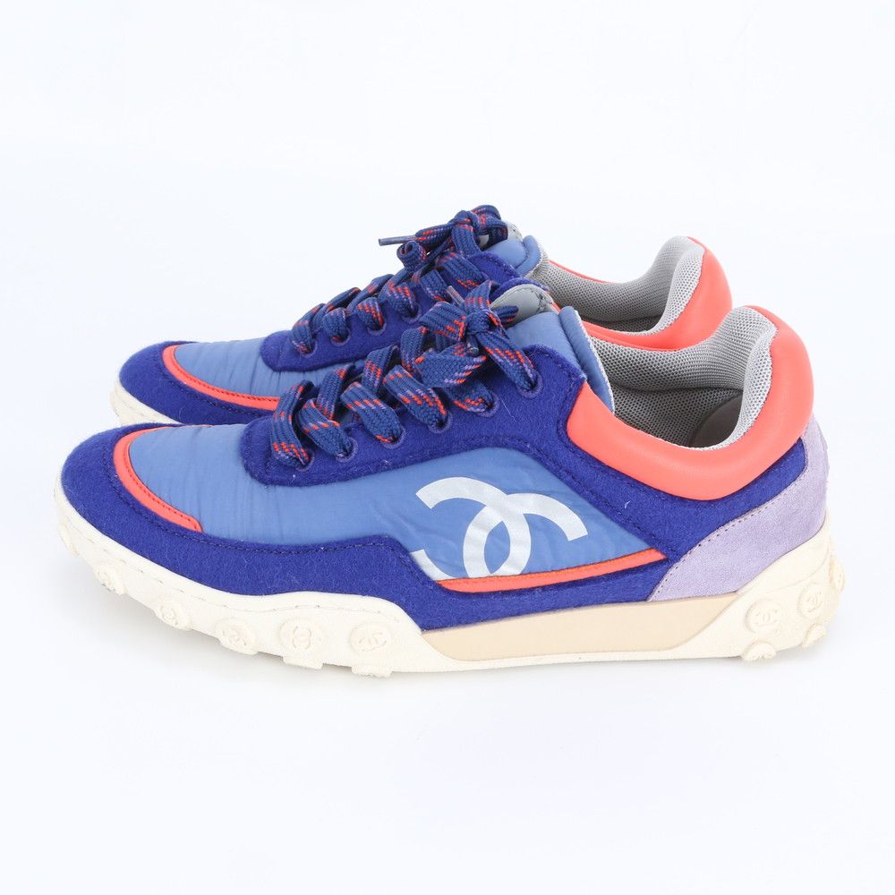 Chanel 36 Blue Leather Nylon Low Cut Sneakers — view 5
