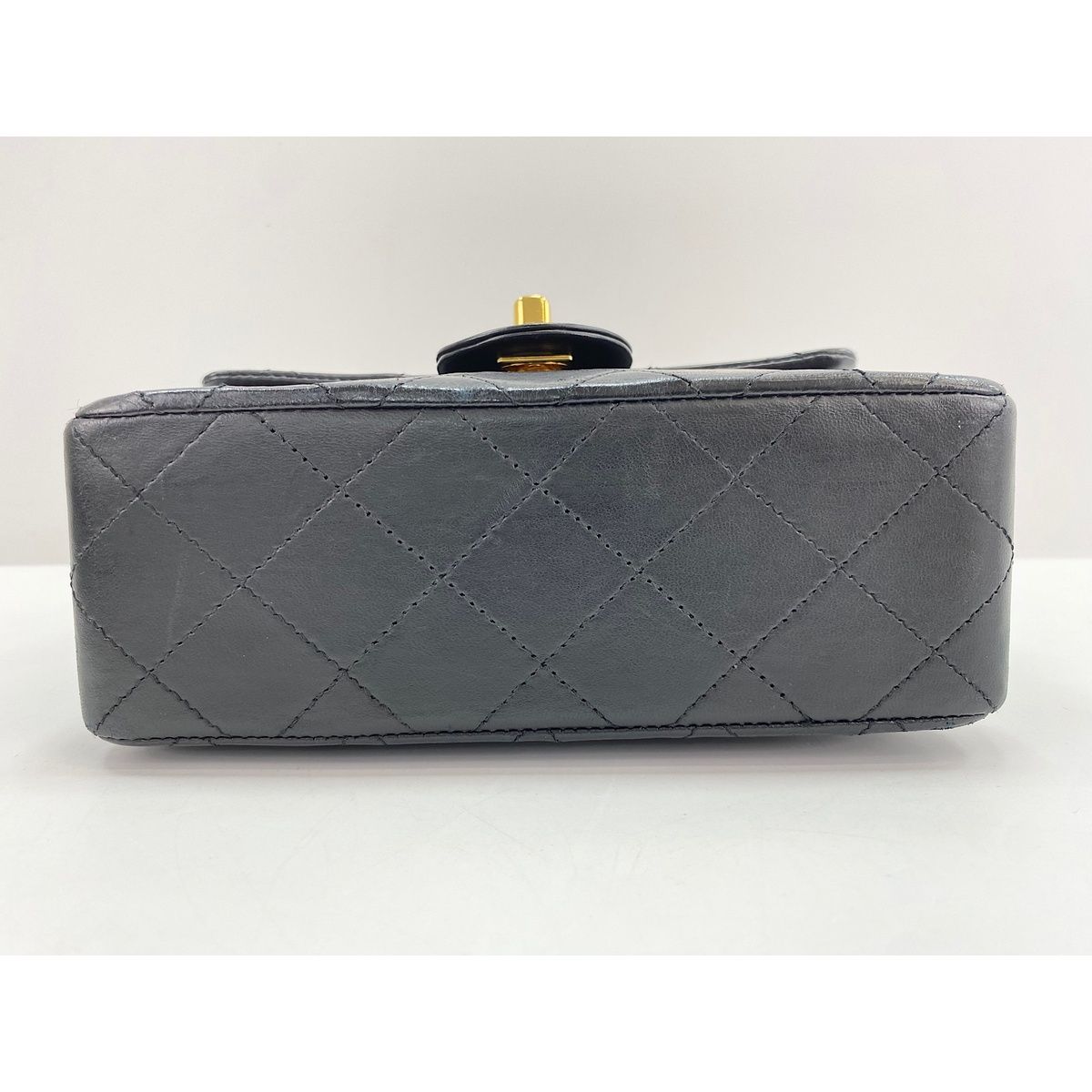 Chanel Shoulder Bag Mini Quilted — view 5