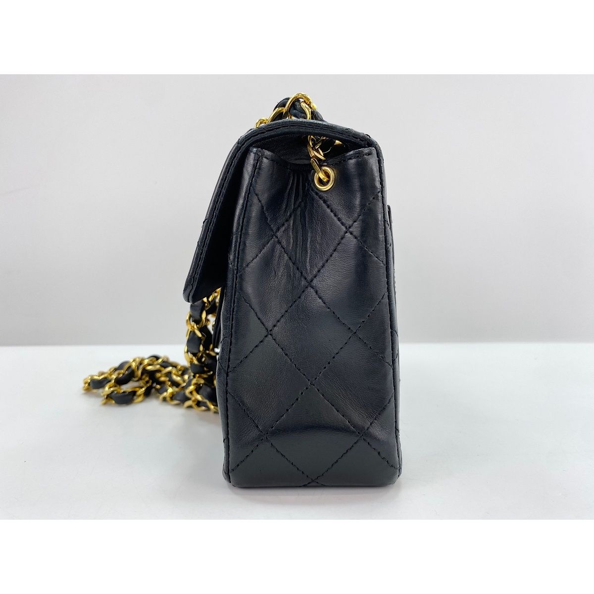 Chanel Shoulder Bag Mini Quilted — view 3