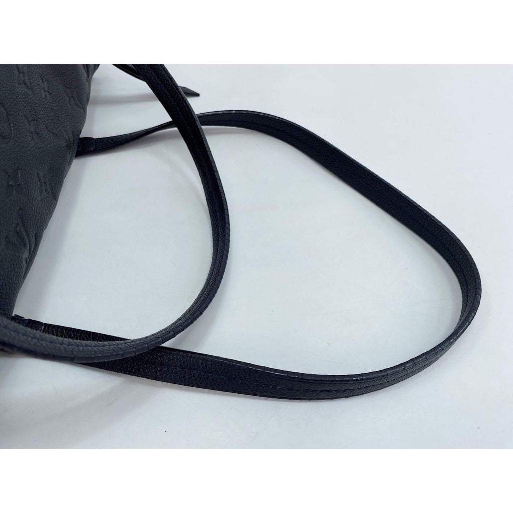 Louis Vuitton Handbag Enspire — view 8