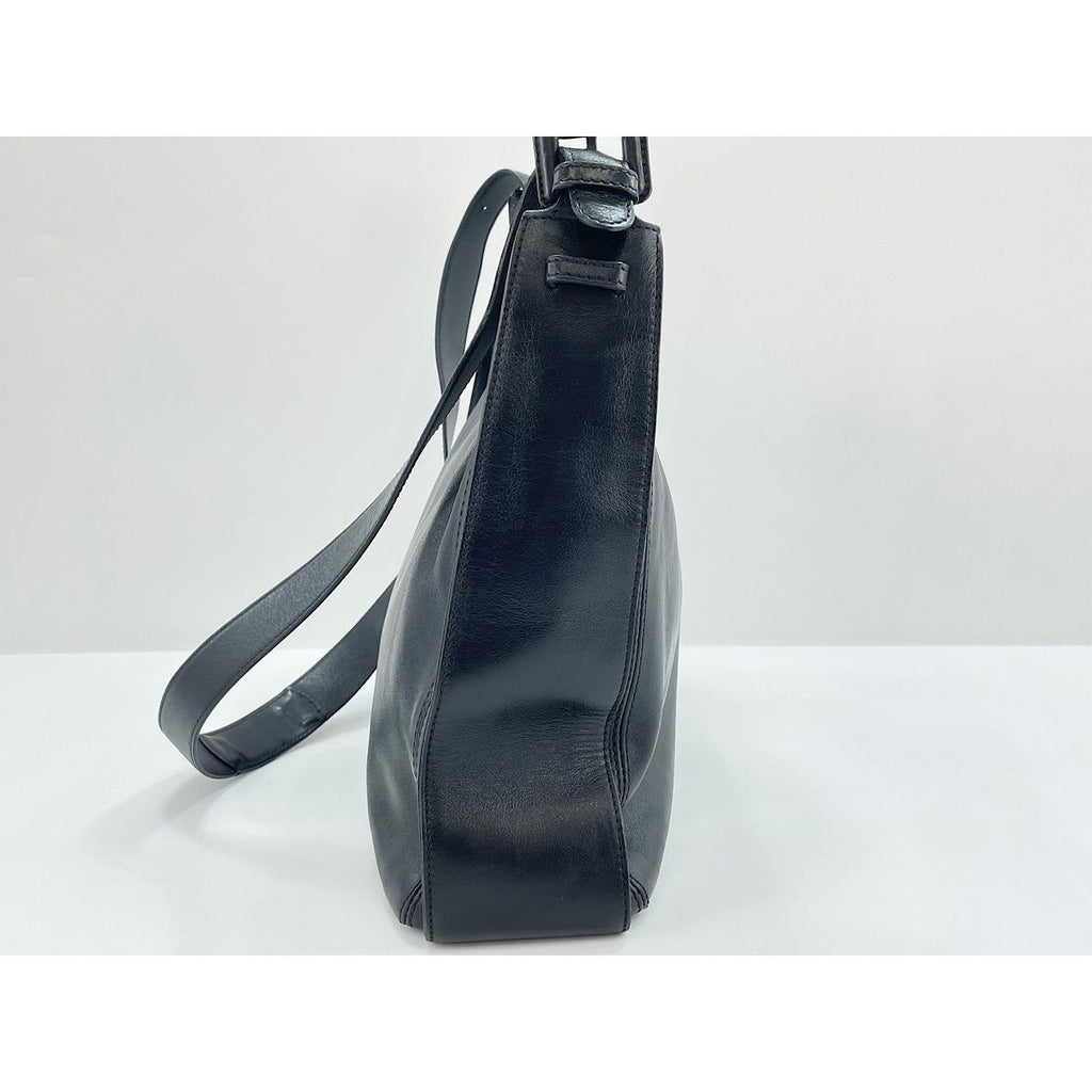 Chanel Shoulder Bag Black — view 3