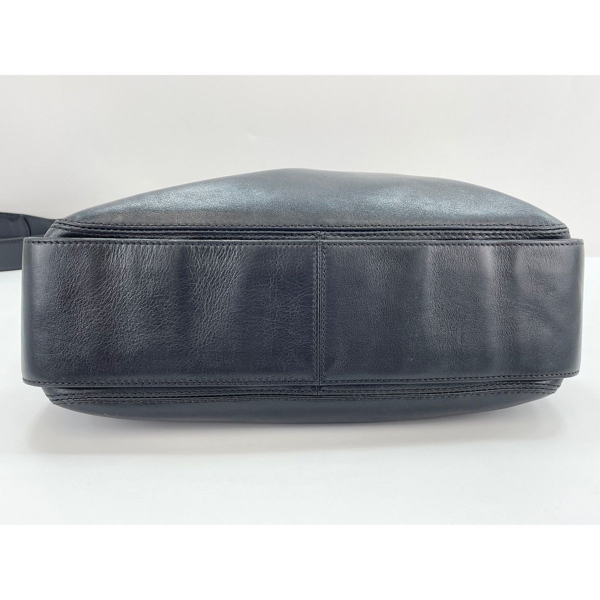 Chanel Shoulder Bag Black — view 5