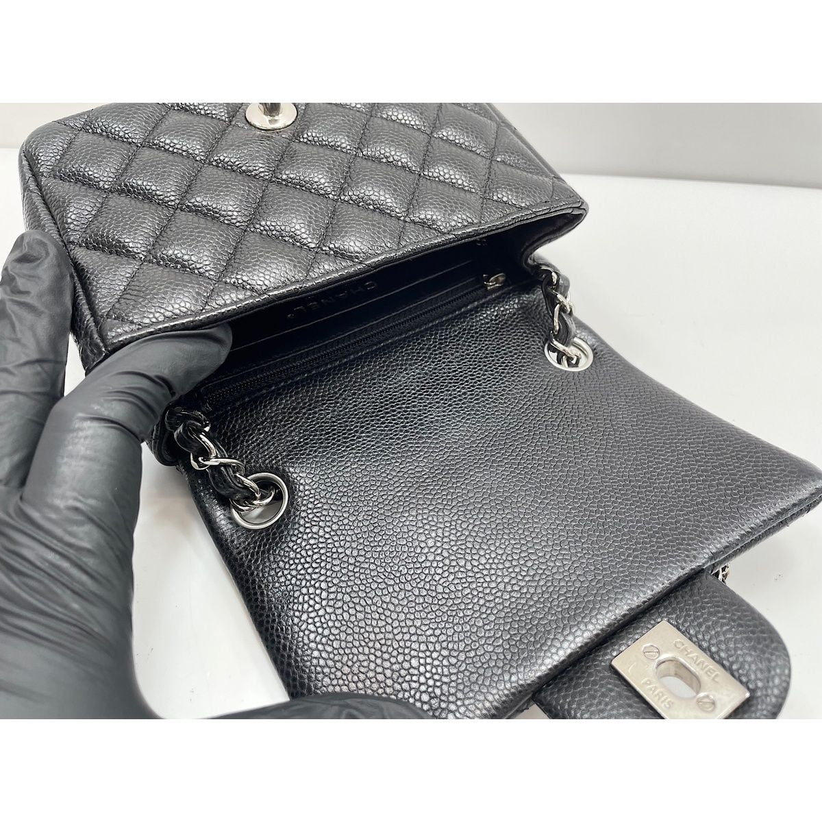 Chanel Shoulder Bag Mini Quilted — view 9