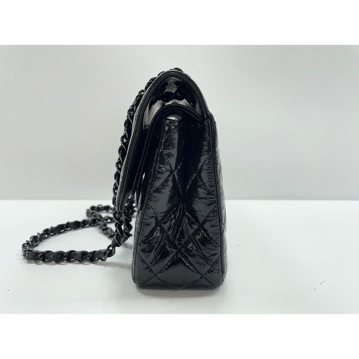 Chanel Handbag Quilted 23 — view 3