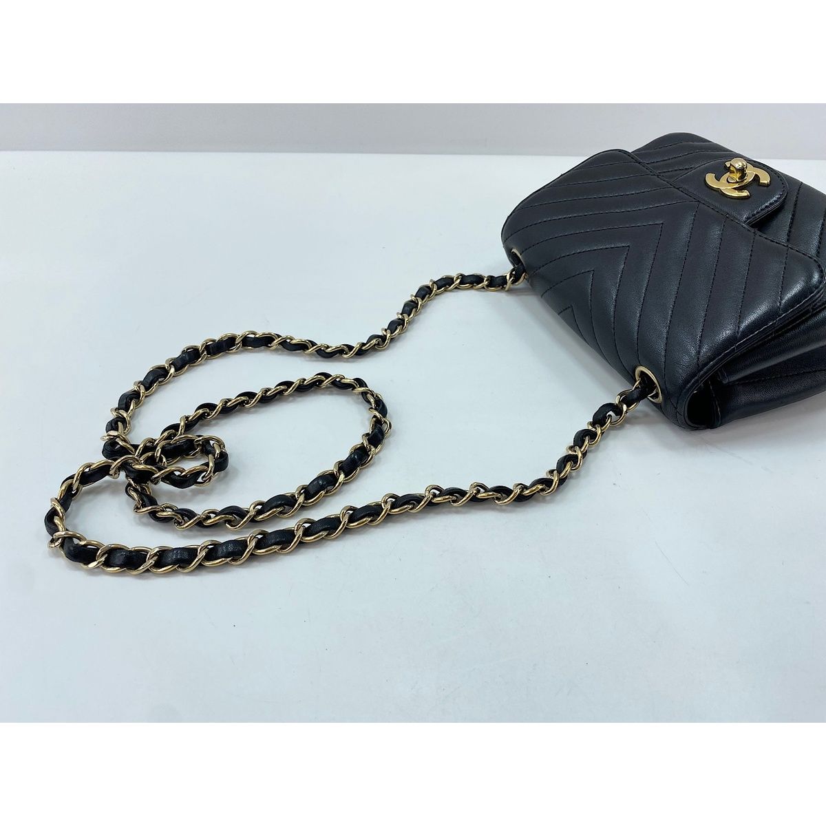 Chanel Shoulder Bag Mini Quilted — view 8
