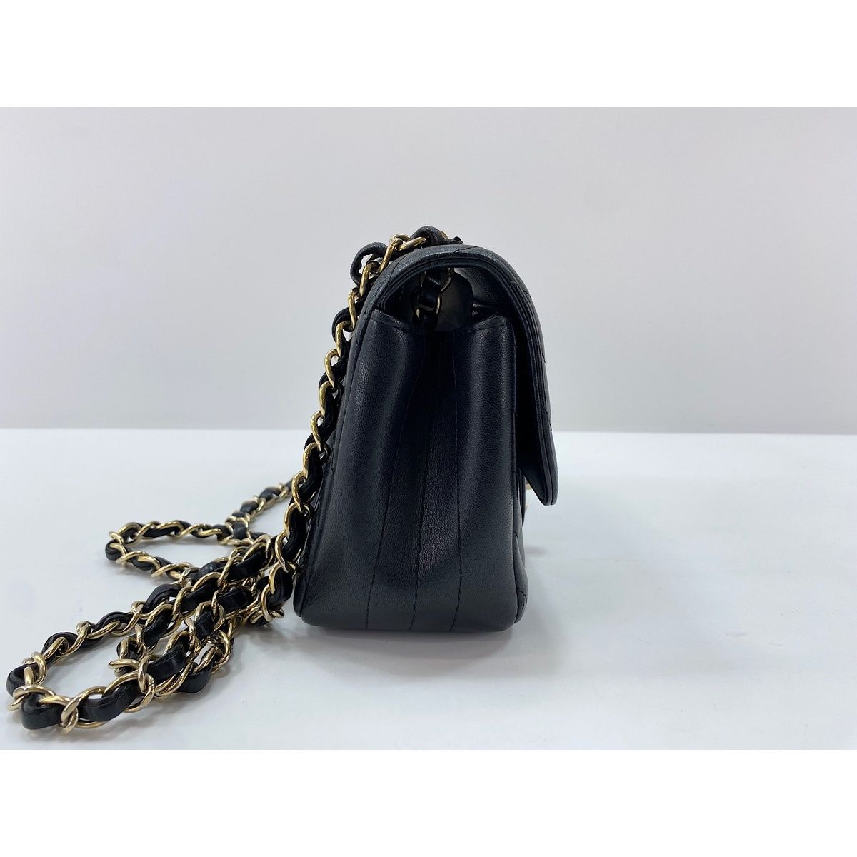 Chanel Shoulder Bag Mini Quilted — view 4