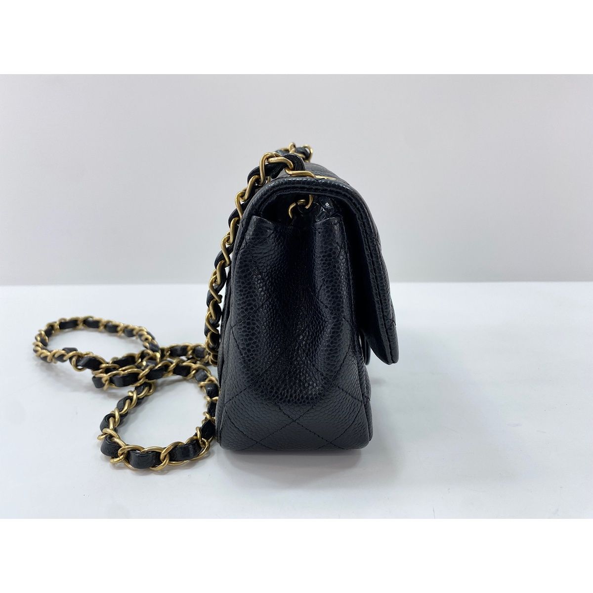 Chanel Shoulder Bag Mini Quilted — view 5
