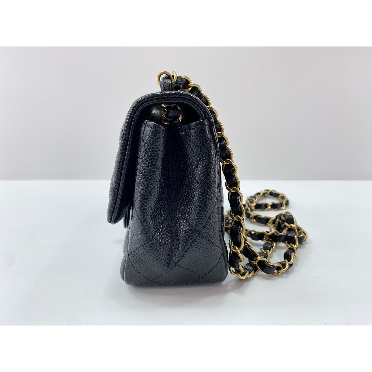 Chanel Shoulder Bag Mini Quilted — view 4