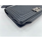 Chanel Shoulder Bag Boy Large — view 7