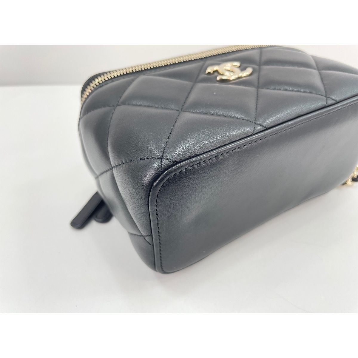 Chanel Shoulder Bag Black — view 7