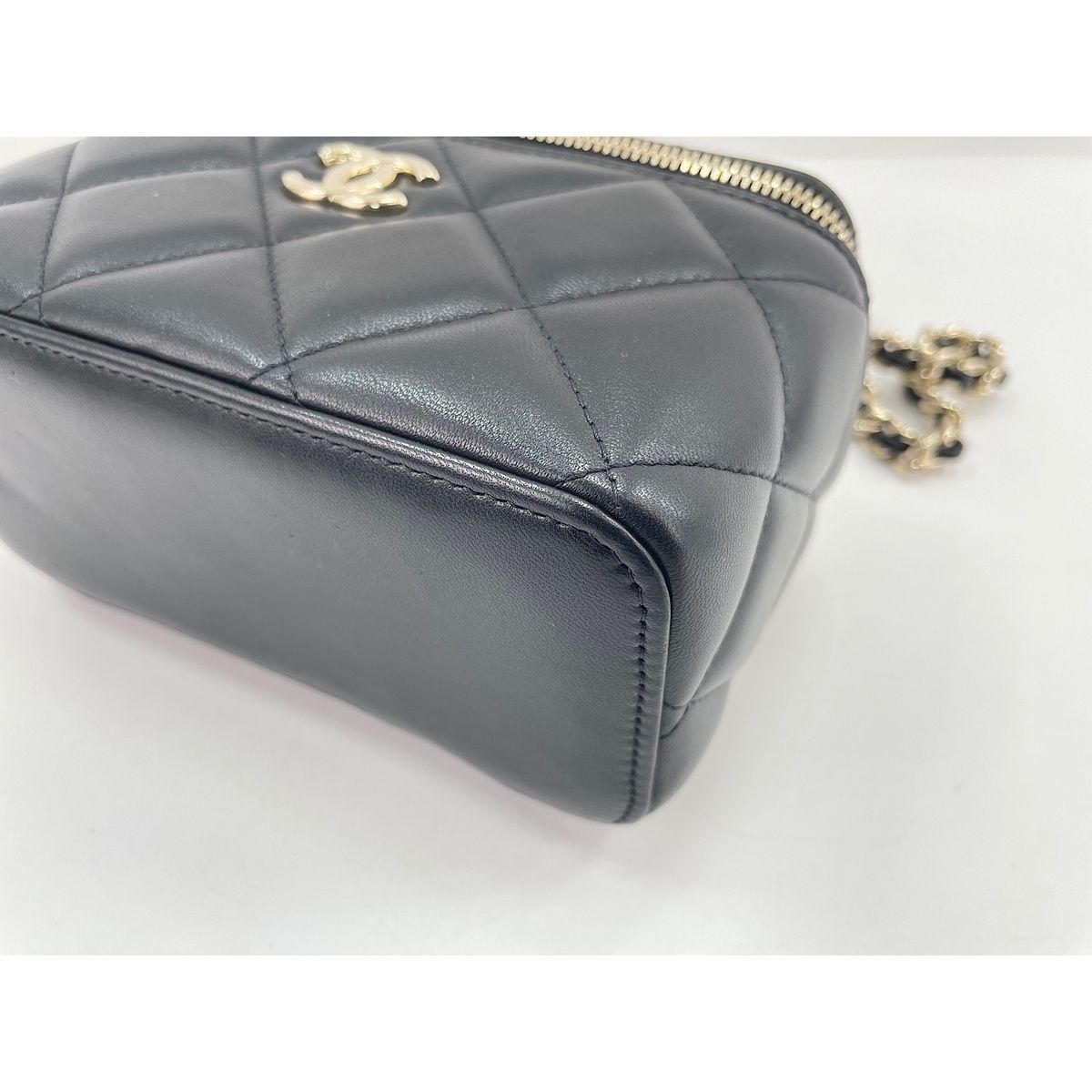 Chanel Shoulder Bag Black — view 8