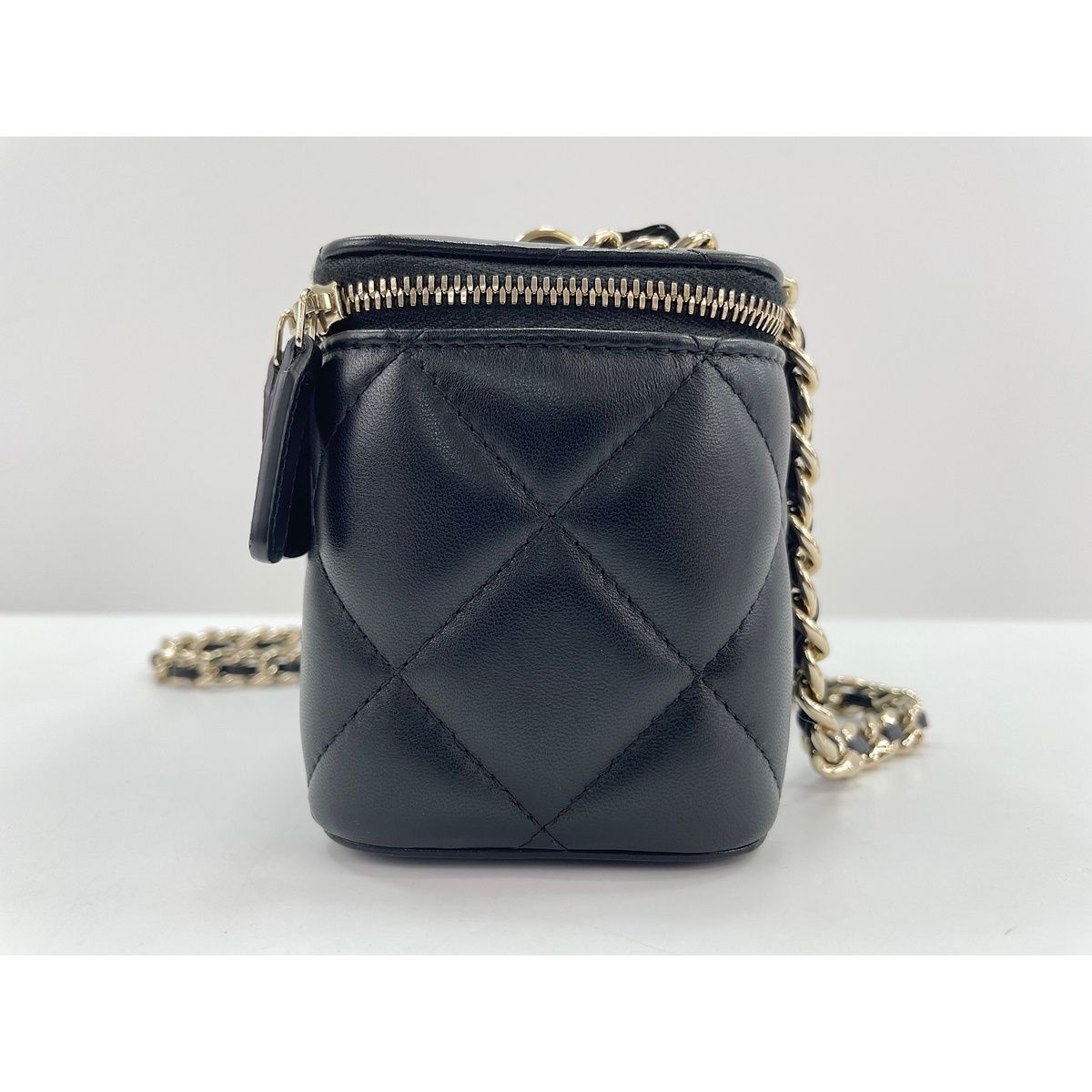 Chanel Shoulder Bag Black — view 5