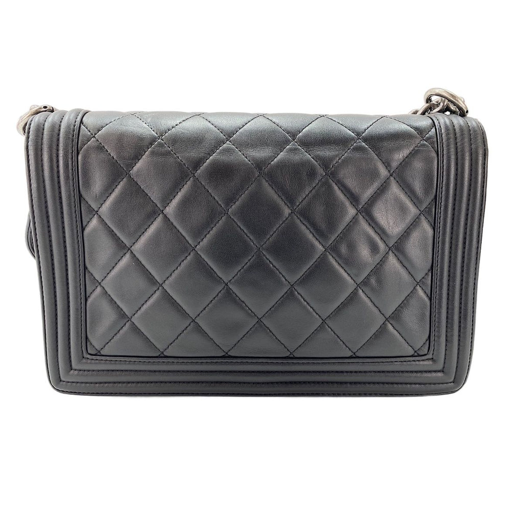 Chanel Shoulder Bag Boy Large — view 2