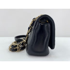 Chanel Shoulder Bag Quilted — view 4