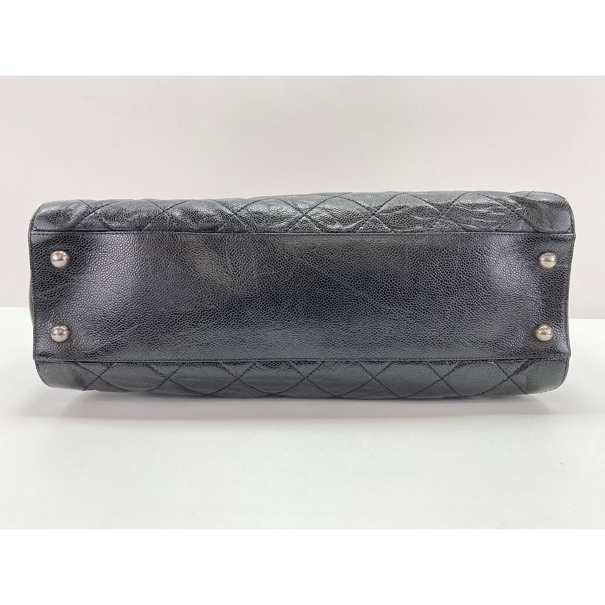 Chanel Shoulder Bag Quilted — view 7