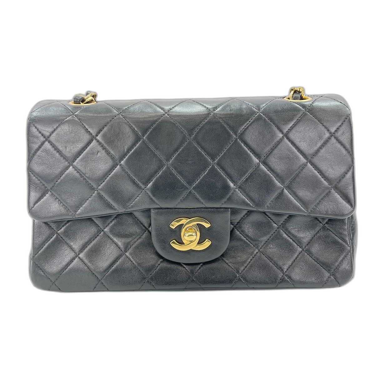 Chanel Shoulder Bag Quilted 23