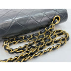 Chanel Shoulder Bag Quilted 23 — view 8