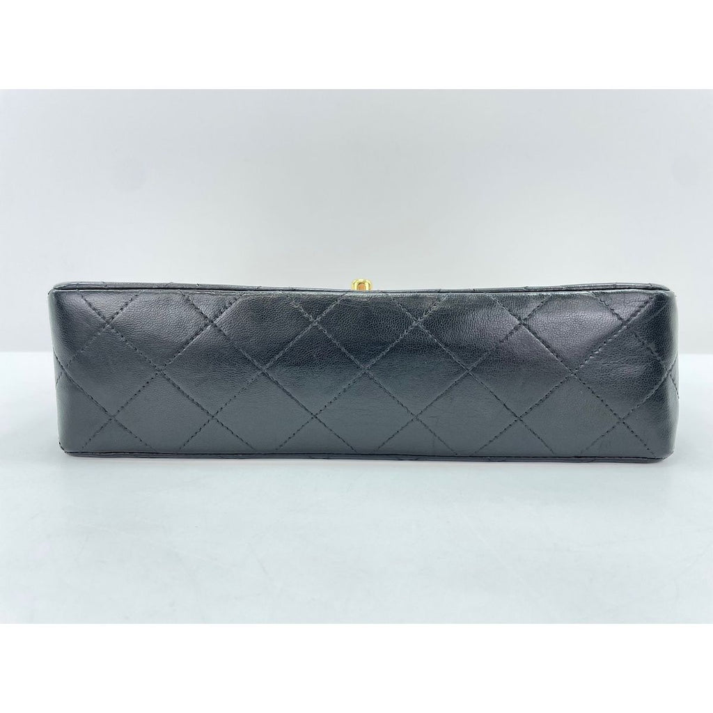 Chanel Shoulder Bag Quilted 23 — view 5