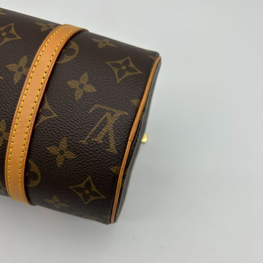 Louis Vuitton Monogram Papillon 26 Handbag — view 9